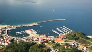 El Club Náutico de Portosín está ubicado en la Ría de Muros y Noia.