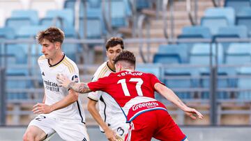 César Palacios, goleador del Castilla ante el Granada B.