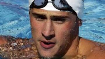 <strong>RÉCORD.</strong> Ryan Lochte batió el récord del mundo de Phelps.