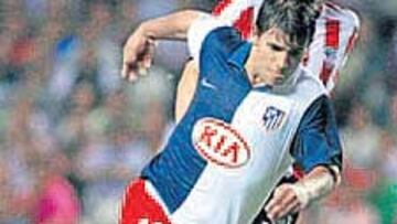 <b>DE CRACK. </b>Ante el Athletic, el Kun jugó su primer gran partido.