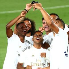 "Zidane siempre me está ayudando; le admiramos..."