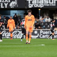 Aprobados y suspensos del Valencia: Canós y Gayà evitan el drama