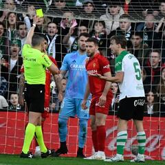 El Zaragoza alega contra cuatro de las cinco tarjetas amarillas de Santander