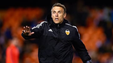 Phil Neville, en su etapa como segundo entrenador del Valencia.