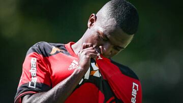 Vinicius lamenta la tragedia del Flamengo: "Oremos por todos"