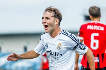 Yáñez celebra eufórico el 1-0.