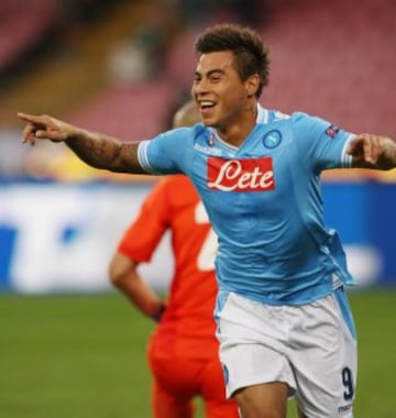 Sus &uacute;nicos tres goles en el Napoli, Eduardo Vargas los anot&oacute; en un partido ante el AIK de Suecia por la Europa League 2012-2013.