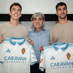 Txema Indias: “Necesitamos un jugador más posicional en el centro del campo”