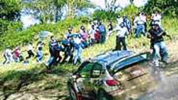 El motor dejó tirado de nuevo a Carlos Sainz