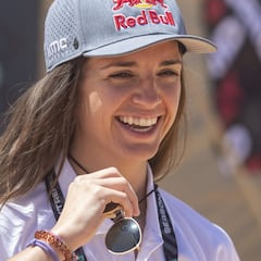 Cristina Gutiérrez habla con Prodrive para correr el Dakar