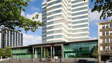 El hotel en el que se alojará el Madrid en Cardiff está en plena ciudad. Piscina y gimnasio, los únicos lujos...
