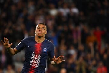 El delantero del Paris Saint-Germain consiguió esta temporada alcanzar la cifra de los 30 goles. El parisino, campeón del mundo con 19 años, es el jugador más cotizado del continente.