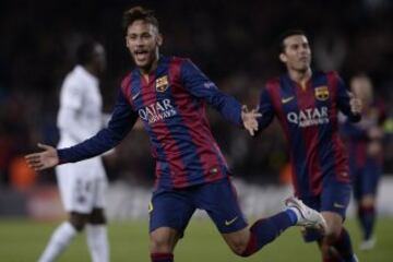 Neymar celebrando el gol 2-1 que acaba de anotar