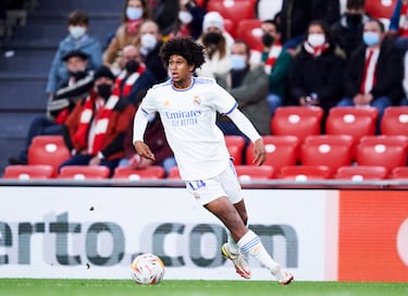 Jugó en el Real Madrid y en su filial desde 2020 hasta la temporada 2023-24. 