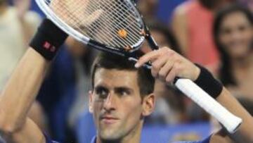 Novak Djokovic consigue el primer punto para Serbia en la final de la Copa Hopman.