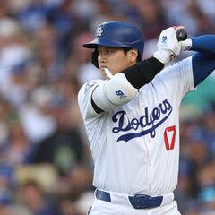 Shohei Ohtani reaches 100 stolen bases in the Major Leagues