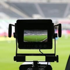 Movistar y DAZN darán LaLiga desde 2022 hasta 2027