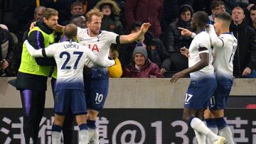 El Tottenham celebra el gol de Harry Kane a los Wolves.