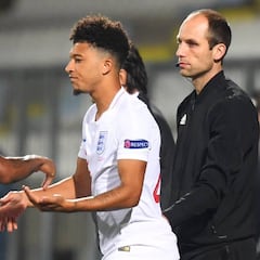 Inglaterra inventa una amenaza: elogio general a Jadon Sancho