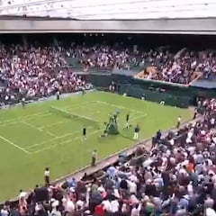 La escena de Wimbledon antes del partido de Djokovic que es un ejemplo al mundo