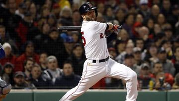 El segunda base de los Red Sox ha batallado por m&aacute;s de dos a&ntilde;os con una lesi&oacute;n en la rodilla y recientemente tuvo una reca&iacute;da que hace peligrar su carrera.