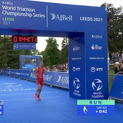 Cuarto de Alarza y Gómez Noya se va al suelo en Leeds