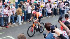 Carlos Rodríguez sufre y el Movistar se “adapta” al nuevo ciclismo