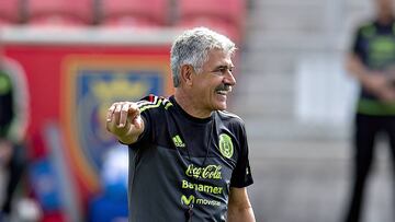 Ricardo Ferretti, al servicio de la Selecci&oacute;n Mexicana hasta Octubre