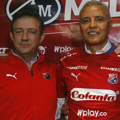 Alexis Mendoza en su presentación como DT del DIM