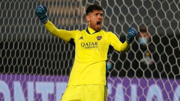 Boca Juniors' goalkeeper Agustin Rossi celebrates during the penalty shootout of the Copa Argentina round before quarterfinals footballl match against River Plate in Ciudad de La Plata stadium, in La Plata, Buenos Aires province, Argentina, on August 4, 2021. (Photo by AGUSTIN MARCARIAN / POOL / AFP)