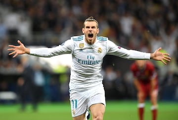 13 jugadores británicos han vestido la camiseta del Real Madrid. Gareth Bale fue el último en llegar y el primer galés en toda la historia del Real Madrid. Leyenda viva del club blanco y pieza clave en la Décima y Undécima, terminó su contrato con el club este pasado junio y se marchó a Los Ángeles FC. Los primeros británicos en jugar en el Real Madrid fueron Stampher, Arthur Johnson, Charles Wallace, Lindsey, Linney y Wickerstaff, que llegaron al equipo cuando el fútbol había llegado a España. Ya en la época moderna llegaron Beckham, McManaman con su gol en la Copa de Europa frente al Valencia, Cunningham que fue el fichaje más caro del Real Madrid durante un tiempo, Woodgate y Owen, cuyo paso fue efímero.