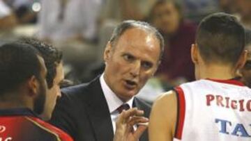 <b>EL MEJOR DE 2009.</b> Ivanovic ha batido dos marcas históricas en la ACB: ser el primer entrenador en conseguir ganar todos los partidos (16) como local, y acabar la Liga Regular con tan sólo 4 derrotas.