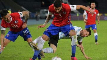 Maripán contó cómo reaccionó el camarín tras su finta a Messi