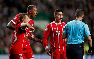 James tuvo una opción clara de gol en la victoria del Bayern Múnich ante el Celtic, por la fecha 4 de la Champions League.