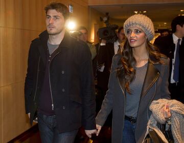 2013. Iker Casillas y Sara Carbonero llegando a Zurich para la Gala FIFA del Balón de Oro.