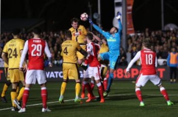 David Ospina clasificó a cuarta ronda de la FA Cup 