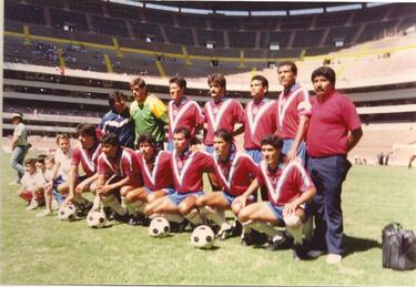 Potros Neza asciende e inmediatamente es vendido y convertido en Veracruz. Atlante se muda a Querétaro, donde desciende un año después.