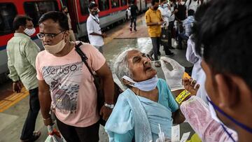 Las variantes que amenazan con una nueva ola global