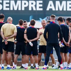 Flick visita Vallecas