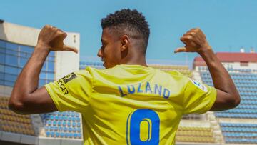 Apenas un d&iacute;a despu&eacute;s de su presentaci&oacute;n con el C&aacute;diz, el futbolista hondure&ntilde;o har&aacute; su debut con el conjunto amarillo ante Racing de Santander.