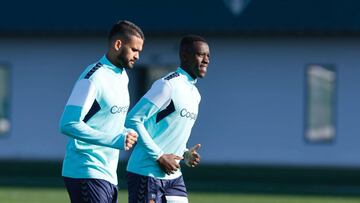 Willian José y Luiz Henrique, entrenándose este martes con el Betis.