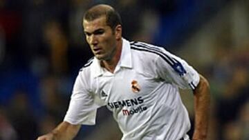 <b>ELOGIADO</b>. Zidane sigue recibiendo elogios desde todos los rincones del mundo. Esta vez le ha tocado a Keane sobre todo, por su gol de la final del pasado año.