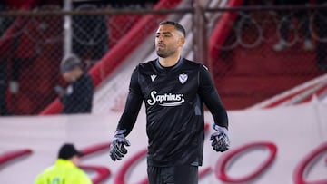 Álvaro Montero debutó con Vélez Sarsfield en empate ante Huracán.