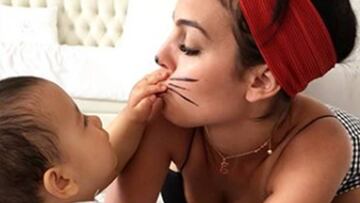 Georgina Rodr&iacute;guez, una &quot;mam&aacute; gato con sus gatitos&quot;.