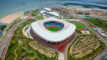 Zhanjiang Olympic Center Stadium, de China (22,471 votos)