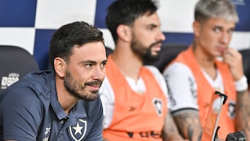 Davide gana de incógnito