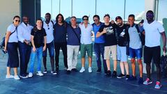 Puyol, Deco y Abidal llegan a Barcelona desde Turquía