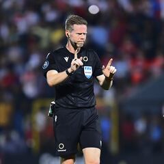 Árbitro canadiense para la final entre México y los Estados Unidos