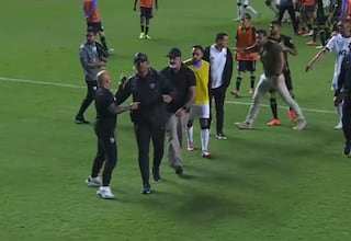 Se burlan de la altura de Sampaoli y su reacción es lo más viral hoy en Brasil: se lo tuvieron que llevar
