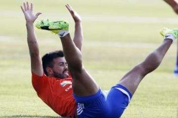 El jugador de Universidad de Chile Gonzalo Espinoza  durante la practica matutina en el CDA de Santiago, Chile.